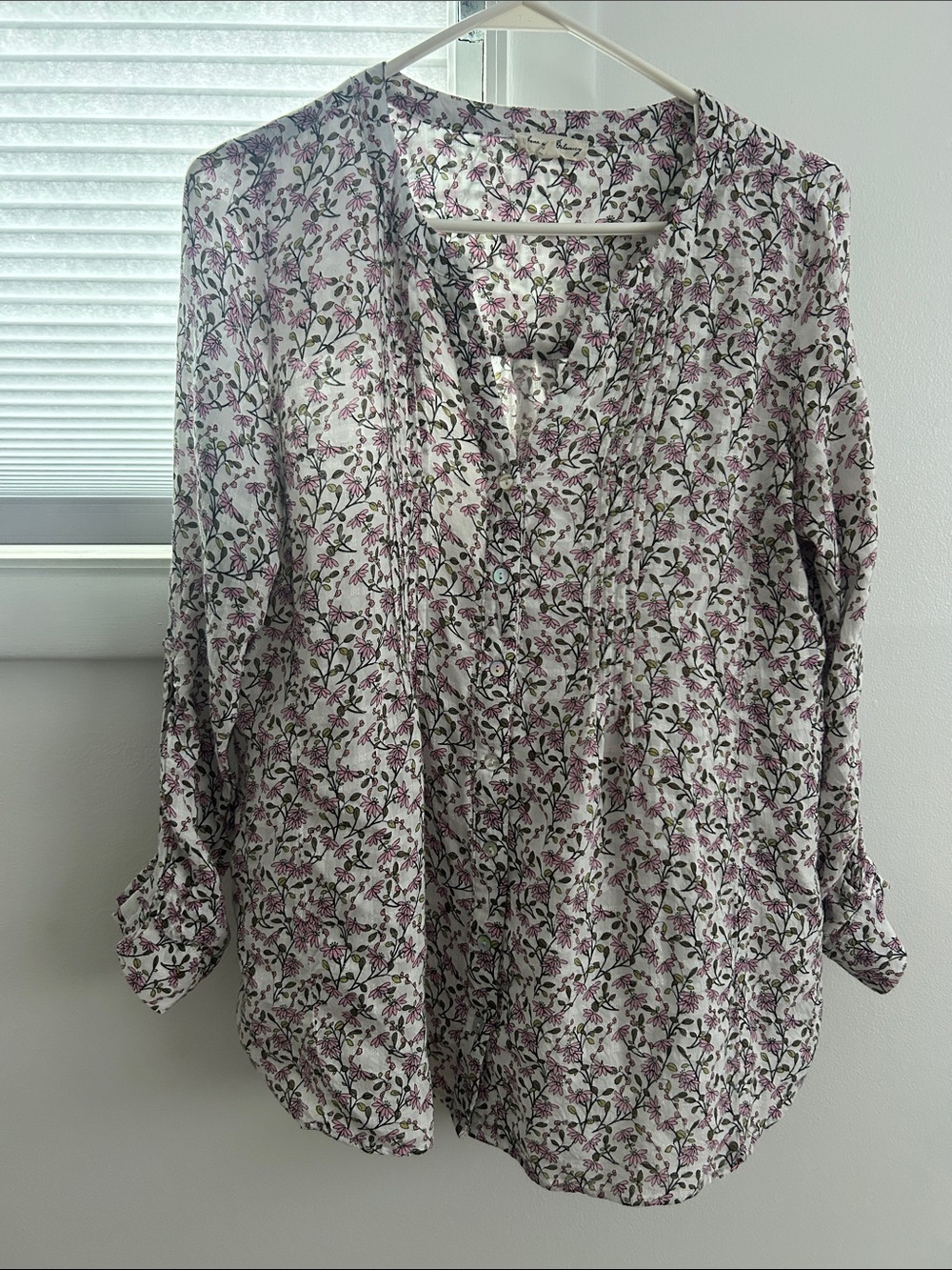 Jane and Delancey White Floral Button-Front Blouse